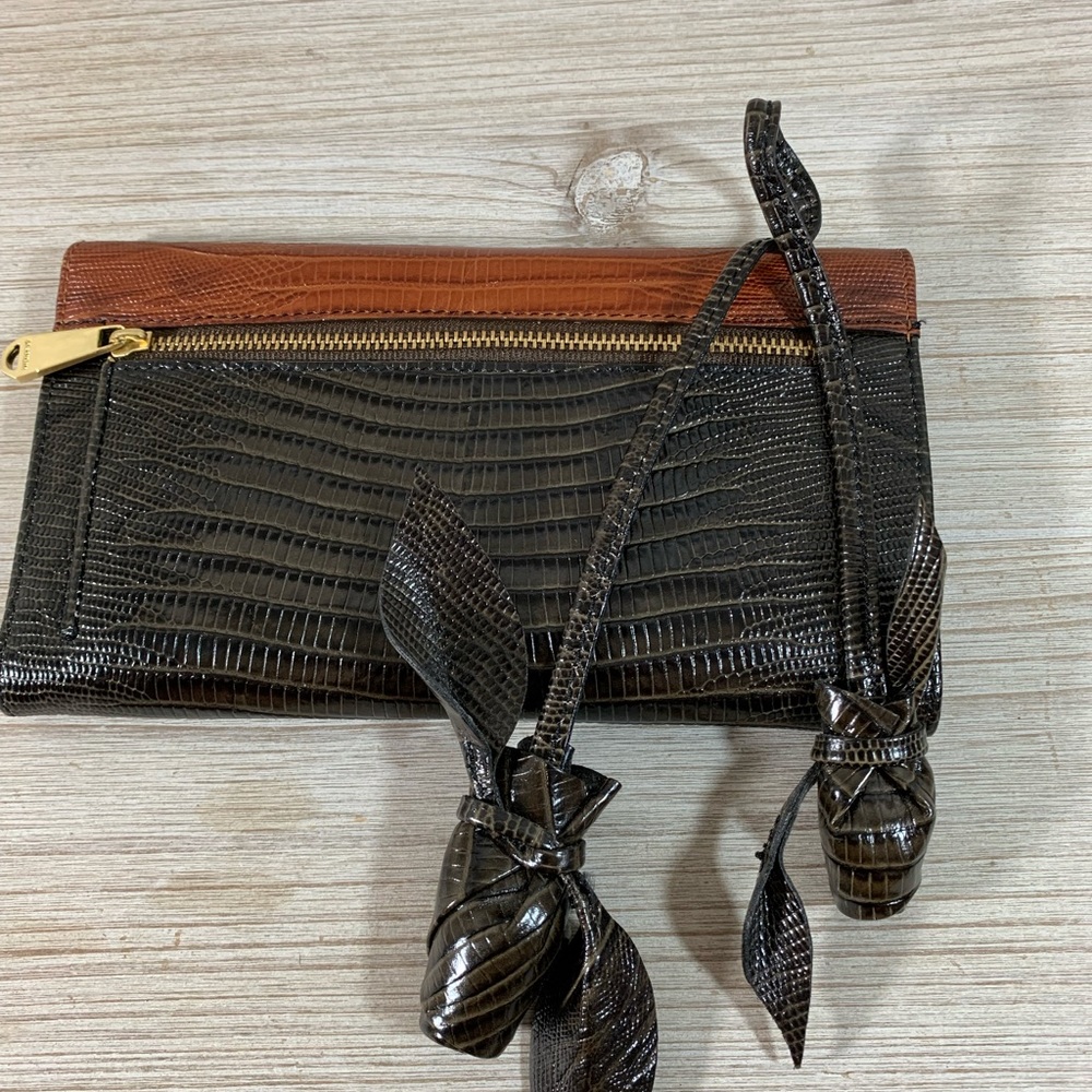 Like New Brahmin Large Soft Tri Color Tri Texture… - image 8